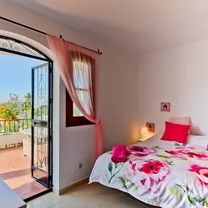 casa-feliz-nerja-spain.hotelsinnerja.org/